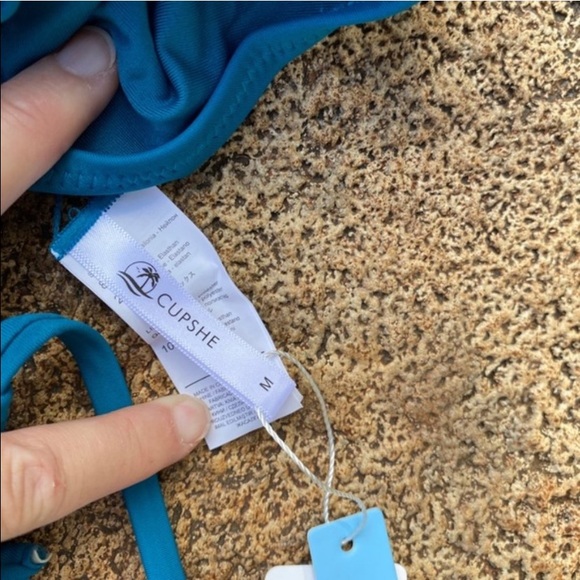 Cupshe Halter Lace-up Back One Piece NWT M - Picture 6 of 6